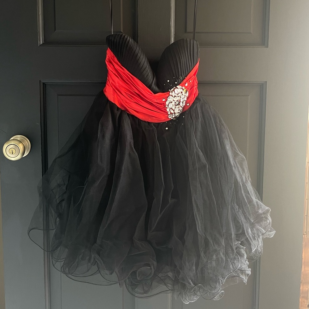 Black prom dress
